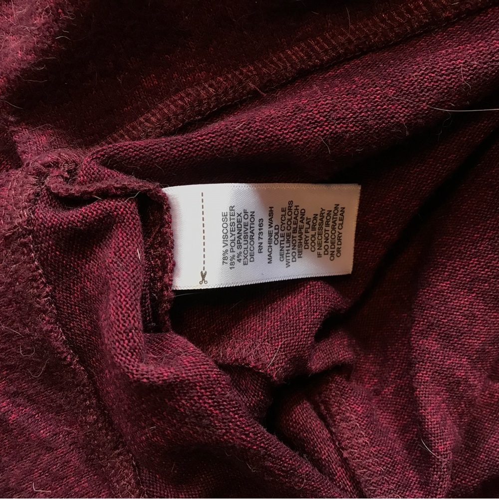Cupio Plum Cowl Neck Sweater with Long Sleeves and Relaxed Fit, Size 1X. - Picture 4 of 4